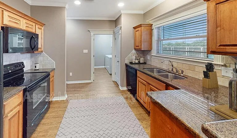 2830 Horseback Dr — Photo 9