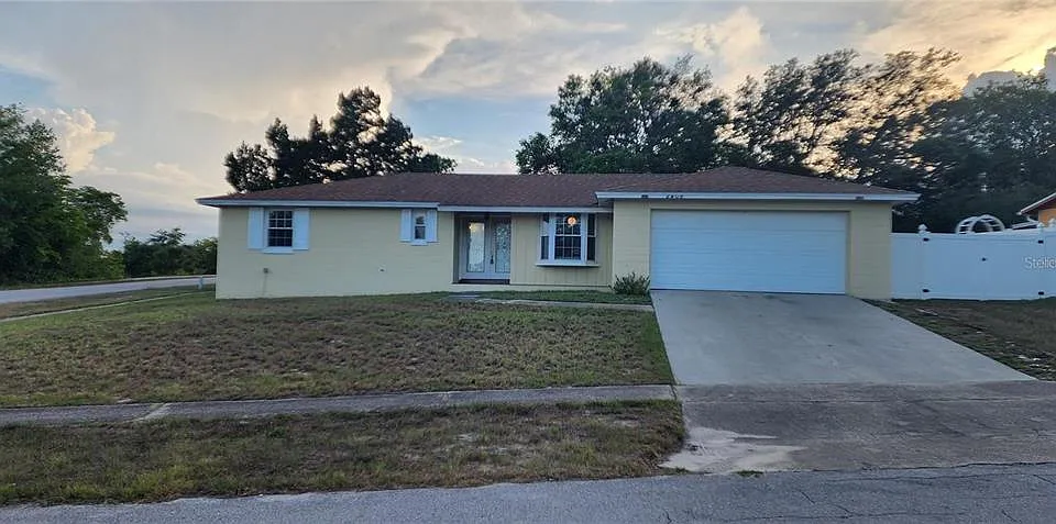 2408 Kimberly Dr