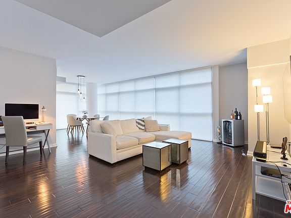 3rd image of 13700 Marina Pointe Dr Unit 423