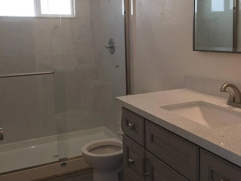 374 Raymond Ave — Photo 6