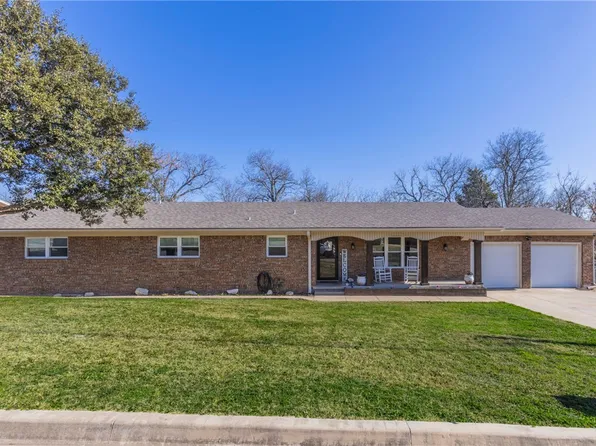 9000 Whippoorwill Dr, Woodway, TX 76712
