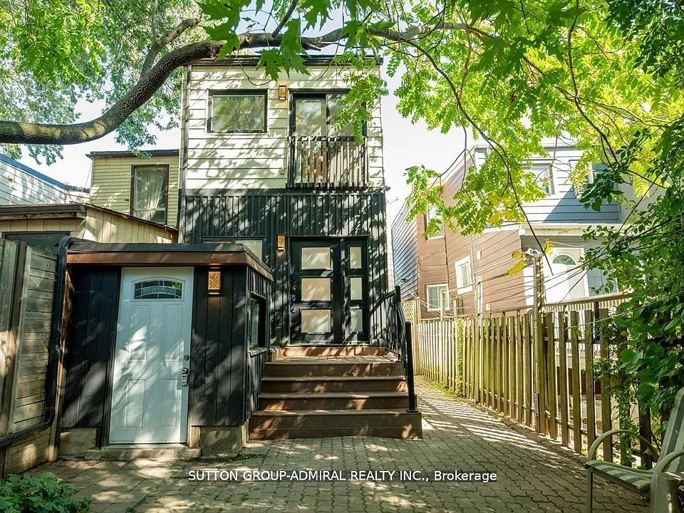 70 Carlaw Ave #BASEMENT