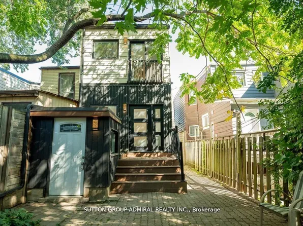 70 Carlaw Ave #Basement, Toronto, ON M4M 2R7