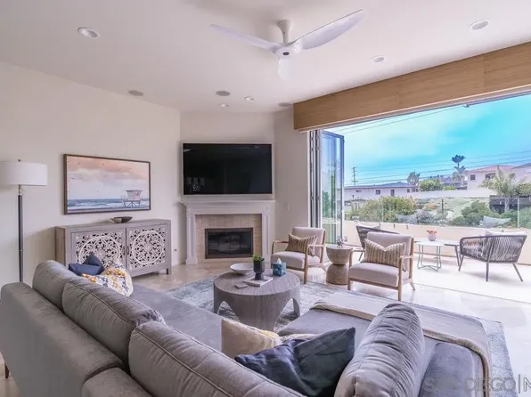 2508 Manchester Ave, Cardiff, CA 92007