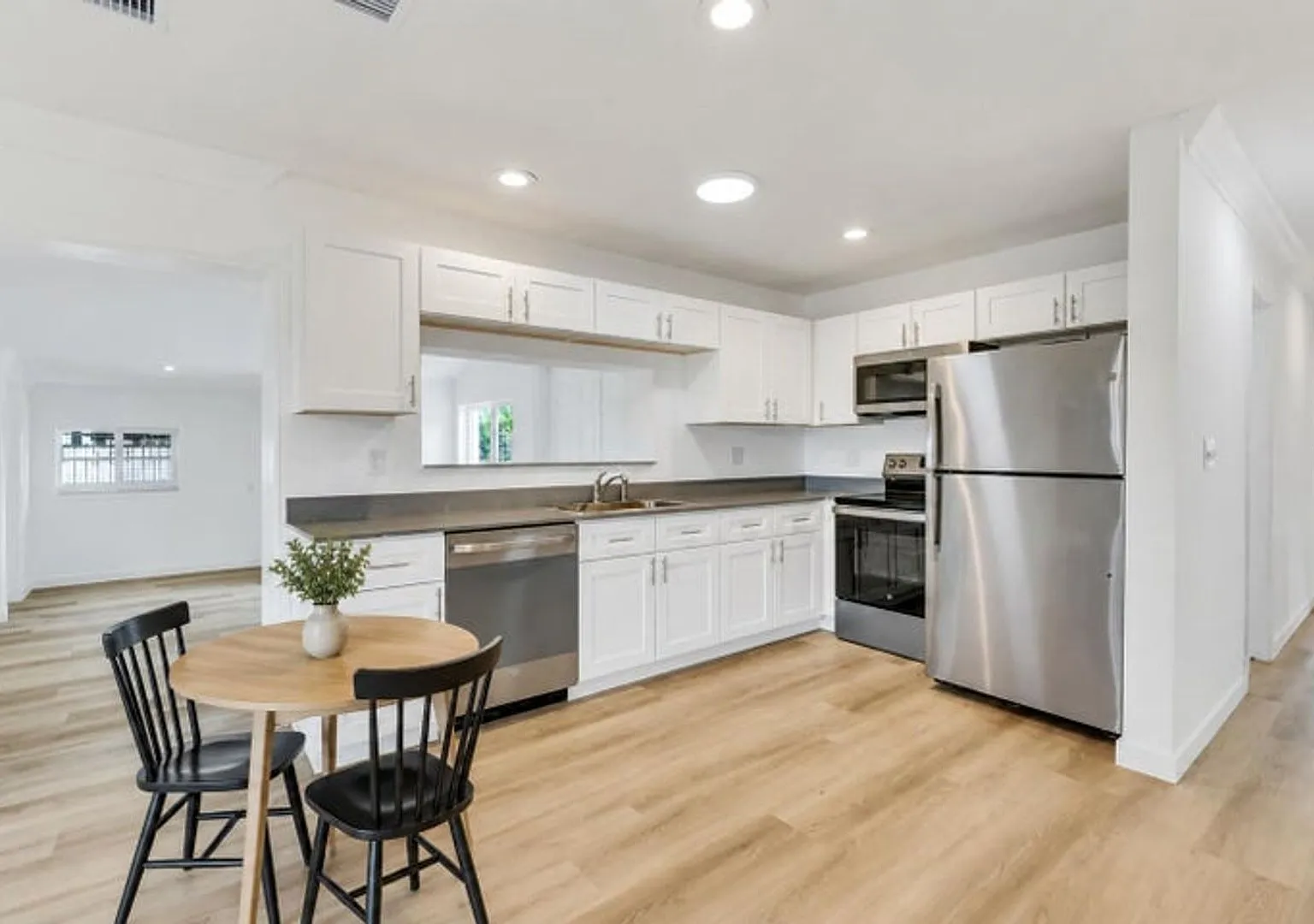 1117 SE 5th Street, Deerfield Beach, FL 33441 - 5925 — Photo 3