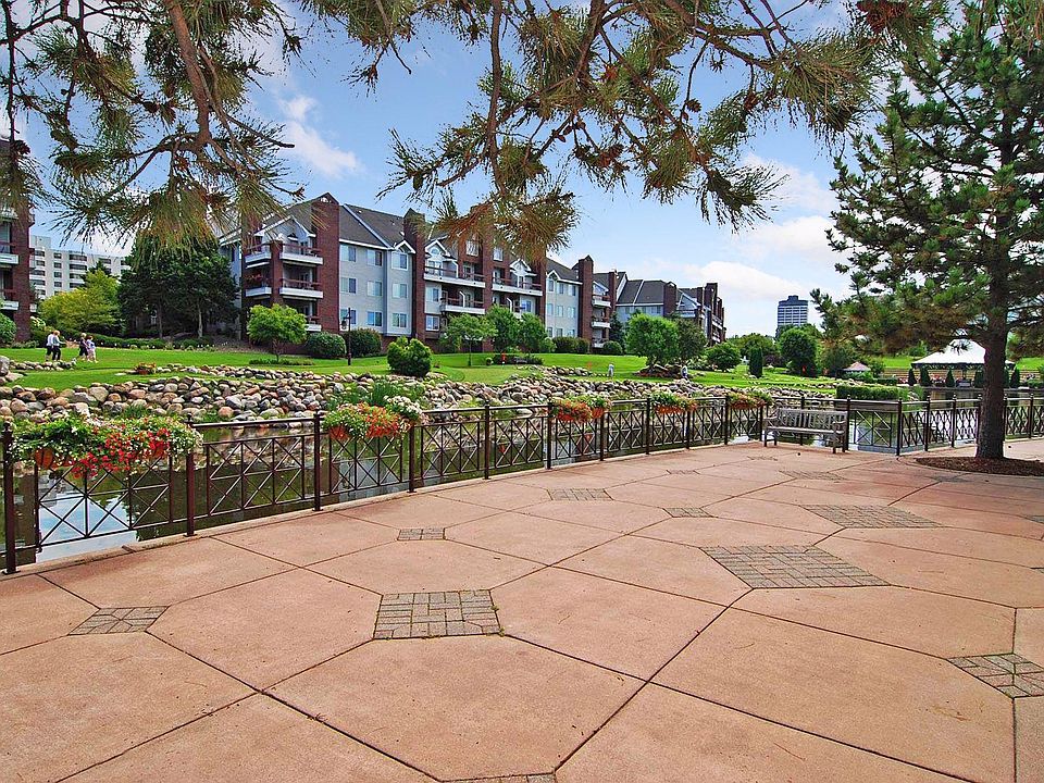 1st image of 7440 Edinborough Way APT 4118