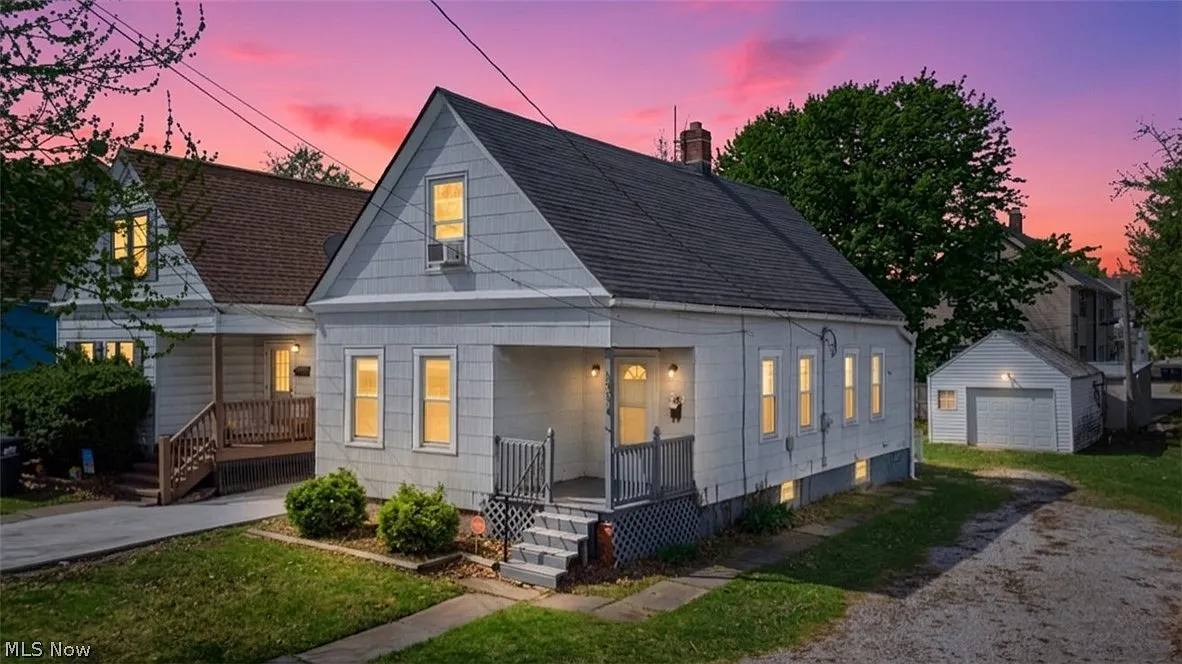 1314 Cove Ave photo 1