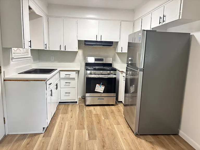 3406 Arapaho Trl — Photo 2