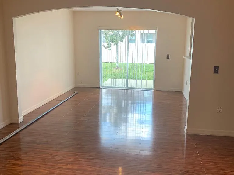 2751 Dodds Ln — Photo 4
