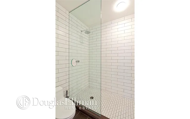 Rented by Douglas Elliman | media 24