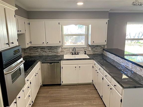3rd image of 4202 Prince Edward Dr