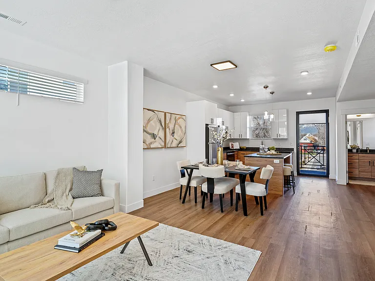 Current by Lotus Townhomes — Photo 12