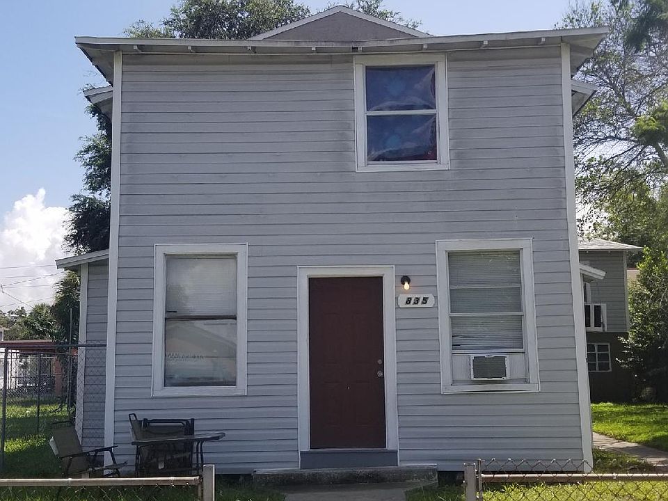 1st image of 835 15th St N