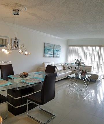 5th image of 4205 N University Dr APT 209