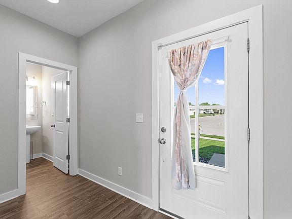 3rd image of 2450 Krauss Ct