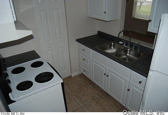 2nd image of 812 SE 11th St