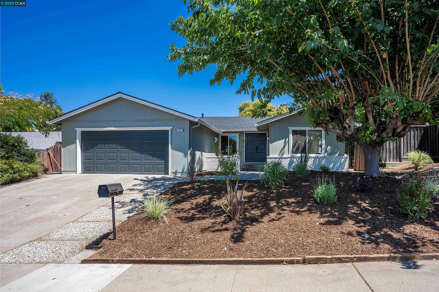 2815 Woodhall Way photo 1