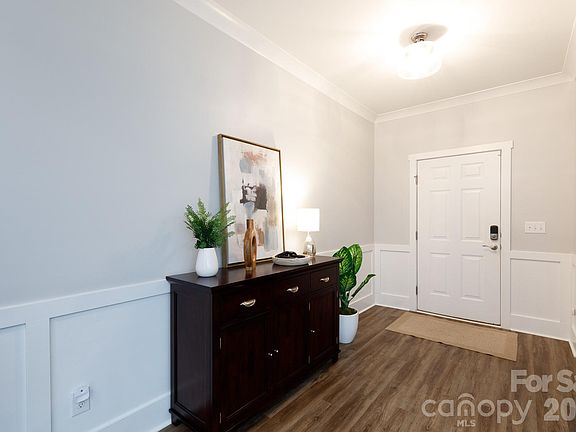 2nd image of 2172 Bluebell Way