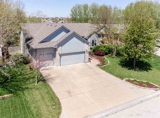 3530 N Lake Ridge Ct, Wichita, KS 67205