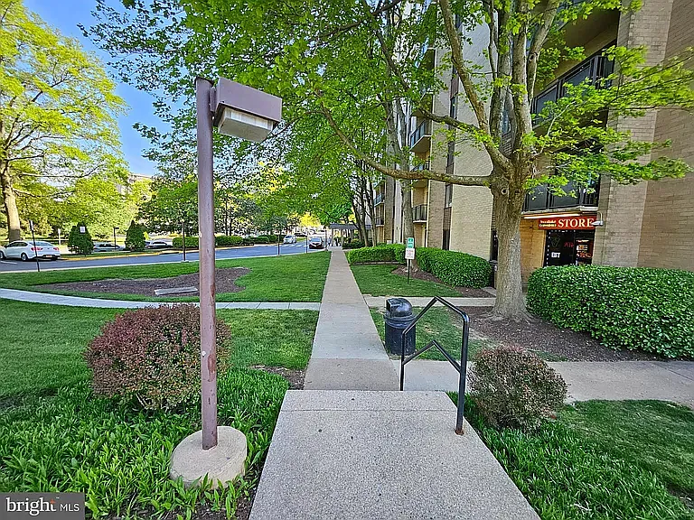 Well lit walkways to the convenience store