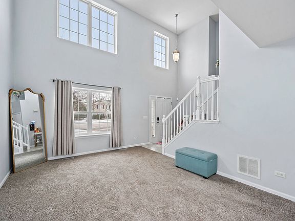 3rd image of 456 N Kelly Ct