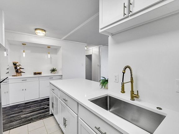 4th image of 3883 Turtle Creek Blvd APT 1001