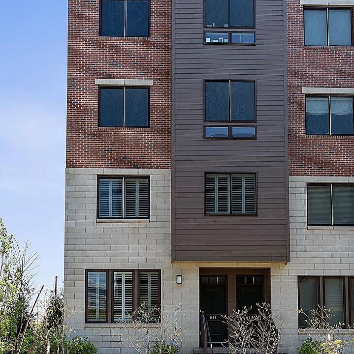 1st image of 611 Lakeview Ct