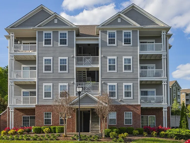 8201 Lenox Creekside Dr #M9 — Photo 1