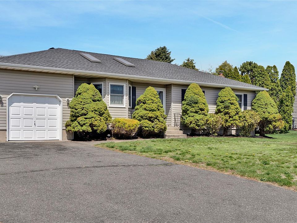 1st image of 22 Donna Drive