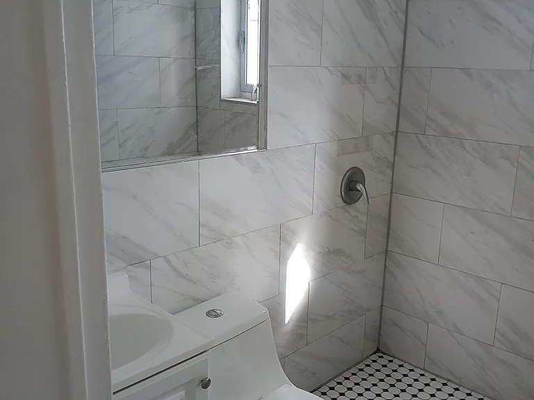 960 SW 2nd St #1 — Photo 18
