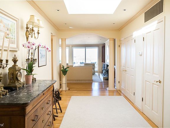 Living Room 9664