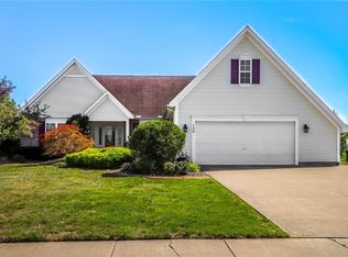 156 Arborway Ln, Rochester, NY 14612