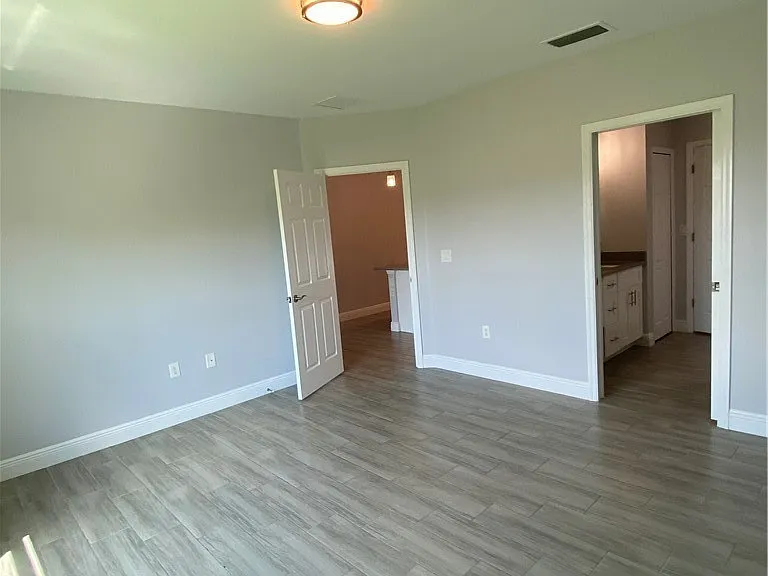 2215 Hogan Dr — Photo 10