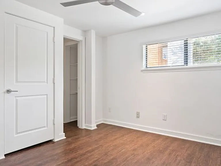 1717 Norfolk St — Photo 3