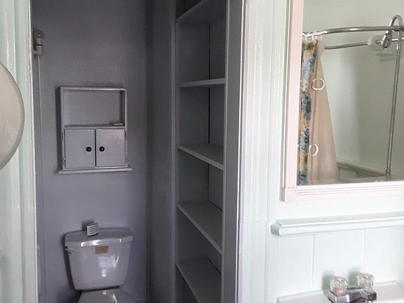 4th image of 639 Fillmore Ave