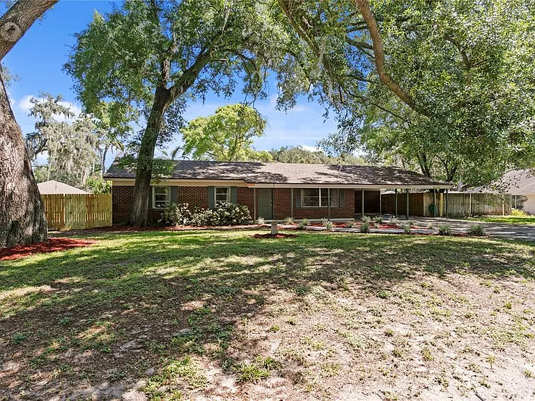 6928 Greenhill Pl — Photo 2