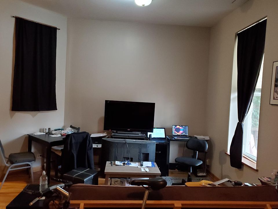1st image of 3845 N Kenmore Ave #2B
