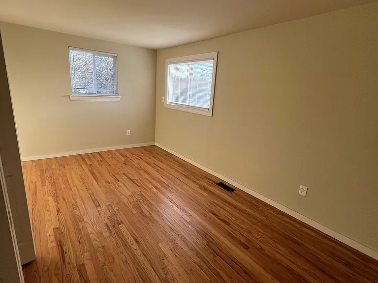 R.O.C. Apartments — Photo 32