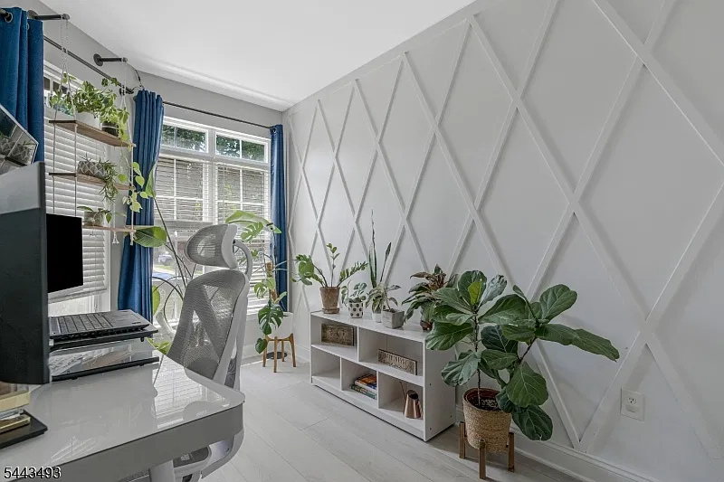 3 bed, 2.5 bath, $4,000 — Photo 1