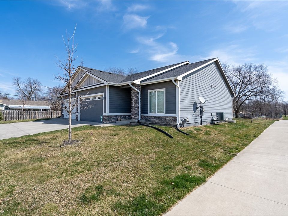 4449 Lower Beaver Rd, Des Moines, IA 50310 Zillow