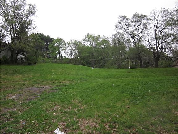 5th image of 803 S 11th St