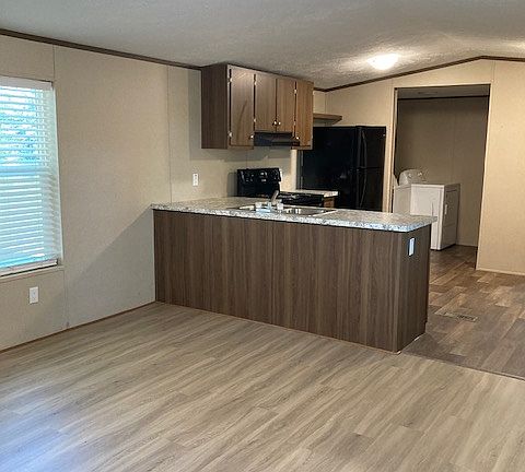 Refrigerator, dishwasher, stove, full washer and dryer