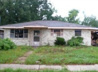 2225 Bobolink Dr, Saint Bernard, LA 70085