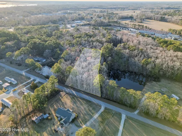 165 Dragstrip Road, New Bern, NC 28560