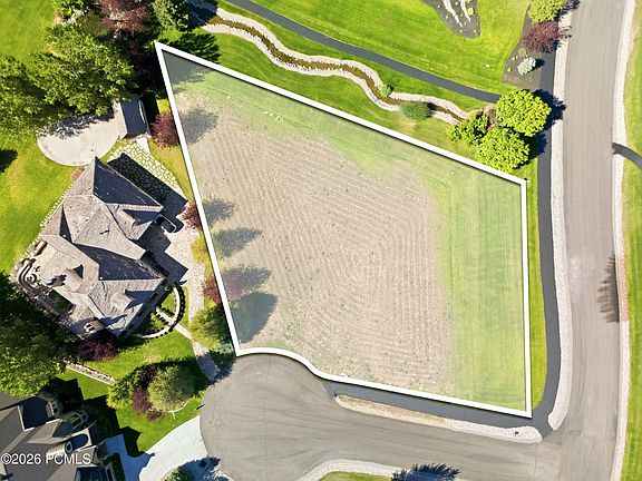 5th image of 1040 S Mont Blanc Ct