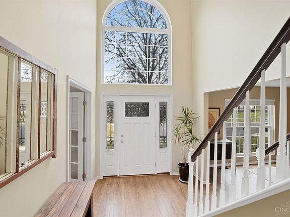 3rd image of 6238 Willow Crest Ln