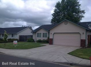 240 Blue Jay Loop, Creswell, OR 97426