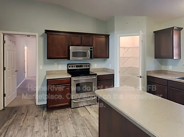 7036 Sawfish St, Navarre, FL 32566