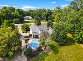 48252 Tina Ln, Amherst, OH 44001