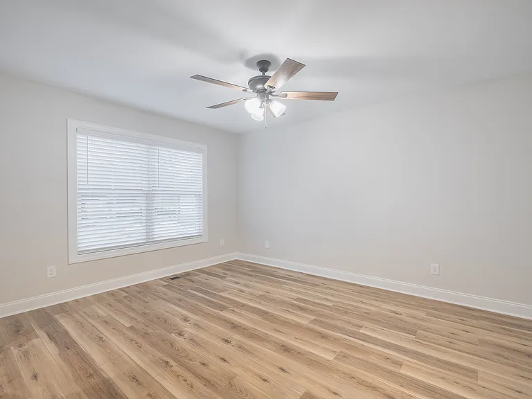 443 Wren Creek Ct — Photo 15